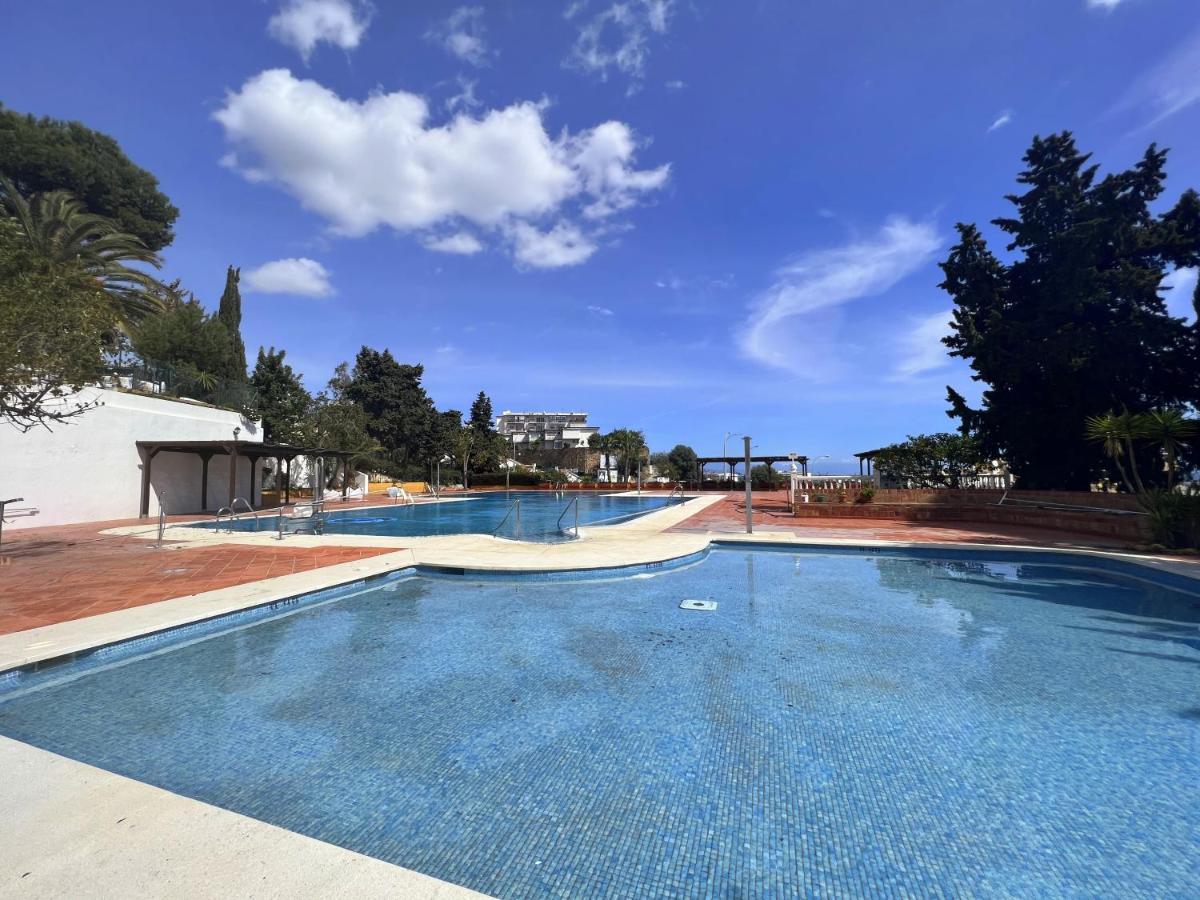 Apartamento Tropical Con Piscina Cerca De La Playa Torremolinos Zewnętrze zdjęcie